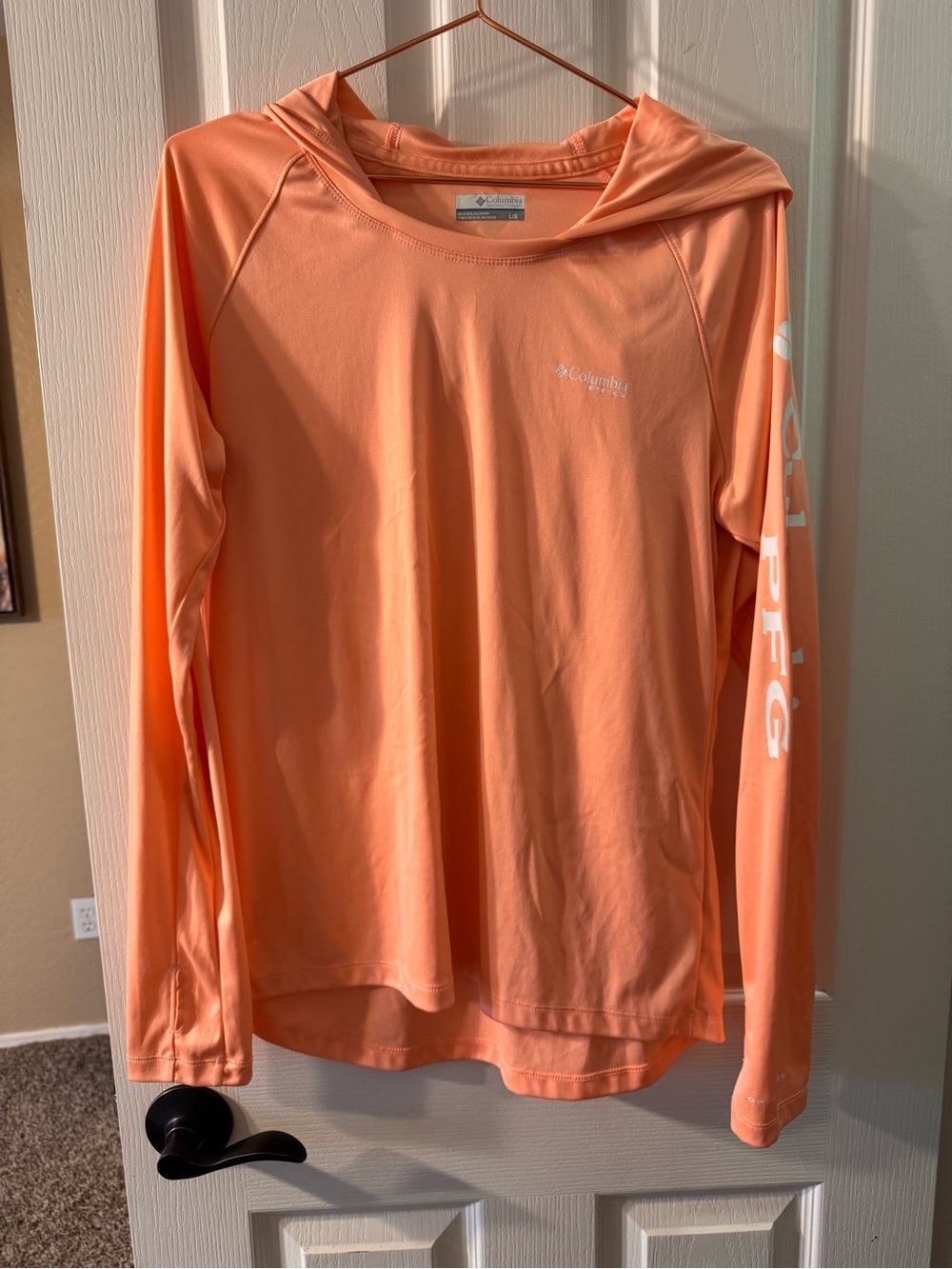 Columbia Women's Hooded Long-Sleeve Sun Shirt